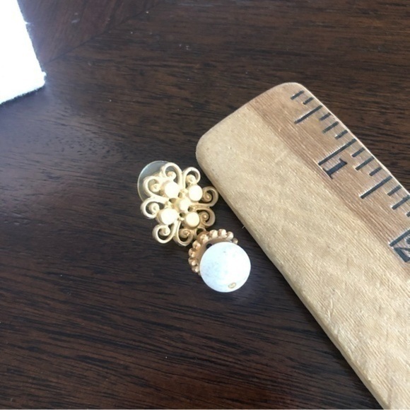 Vintage Pierced Earrings - Picture 4 of 4